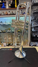 Load image into Gallery viewer, Bach Stradivarius Lr180s37 B-flat Trumpet - Used