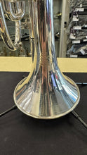 Load image into Gallery viewer, BESSON BE927 CORNET IN SILVER PLATE - USED [Cond:Cornet 1]