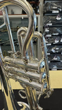 Load image into Gallery viewer, BESSON BE927 CORNET IN SILVER PLATE - USED [Cond:Cornet 1]