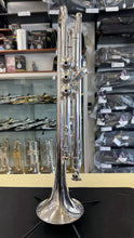 Load image into Gallery viewer, BACH STRADIVARIUS 180S37 Bb TRUMPET - USED 2